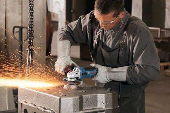 Bosch Professional GWS 17-150 S Avuç Taşlama Makinesi